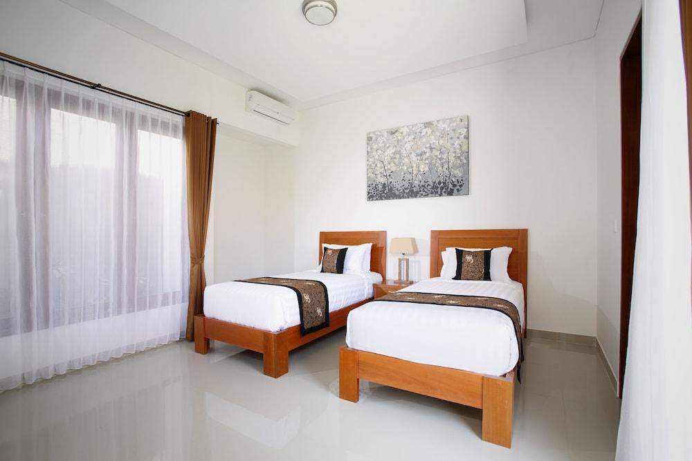Kubu Manggala Hotel Seminyak (Bali)