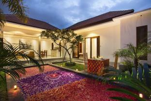 Hotel Kubu Manggala 4*